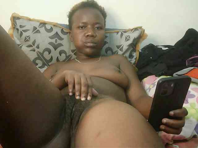 Blackdoll1 webcam