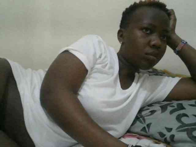 Blackdoll1 webcam