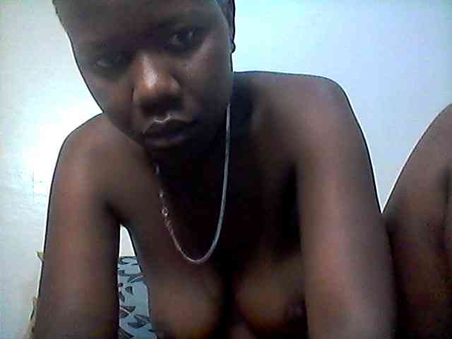 Blackdoll1 webcam