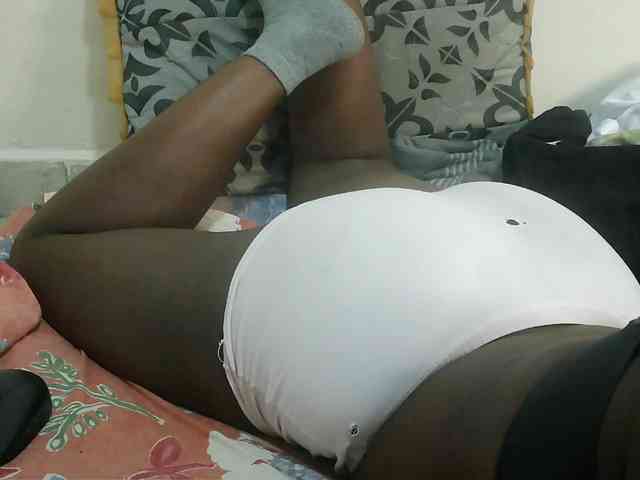 Blackdoll1 webcam