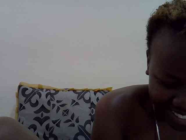 Blackdoll1 webcam