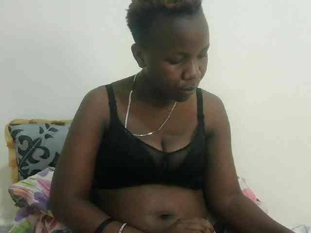 Blackdoll1 webcam