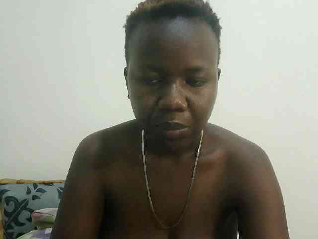 Blackdoll1 webcam