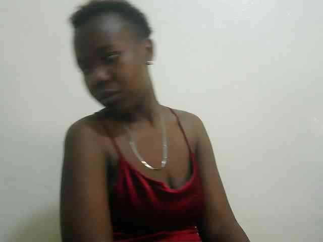 Blackdoll1 webcam