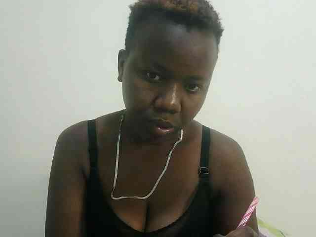 Blackdoll1 webcam