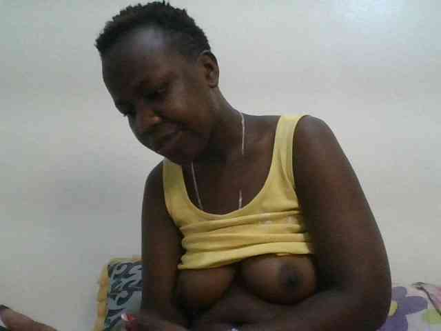Blackdoll1 webcam