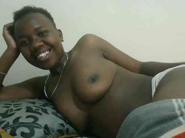 Blackdoll1 webcam