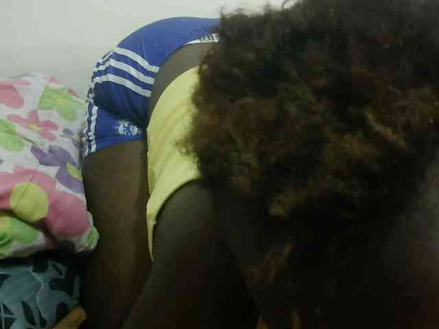 Blackdoll1 webcam