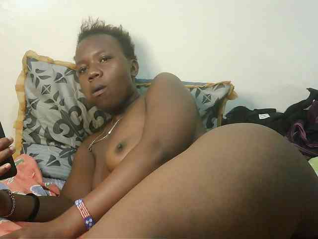 Blackdoll1 webcam
