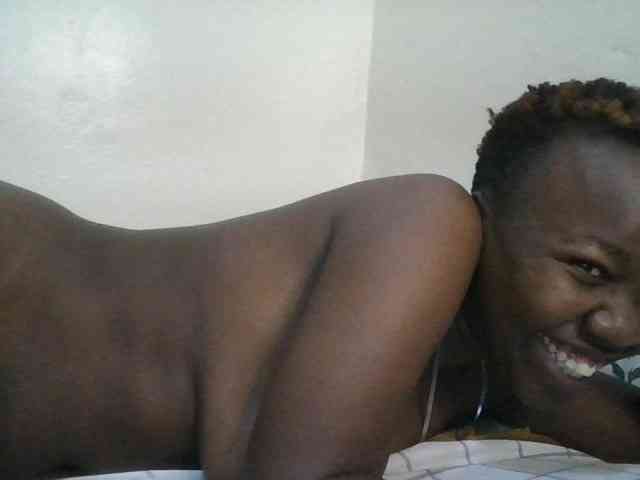Blackdoll1 webcam