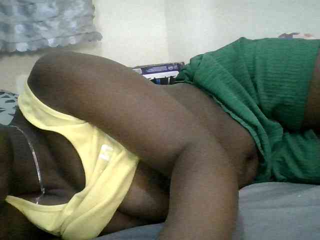 Blackdoll1 webcam