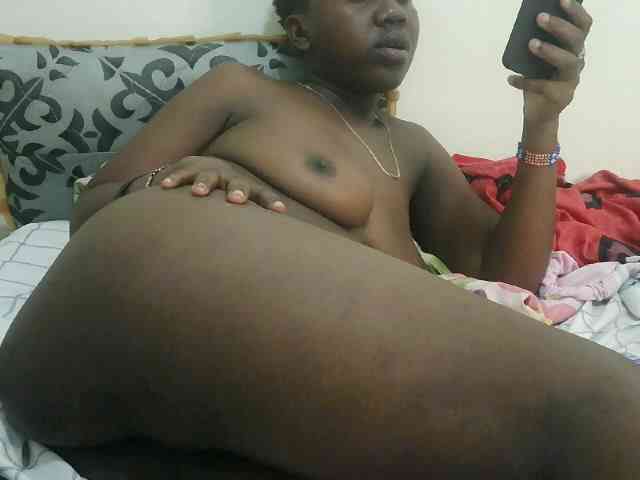 Blackdoll1 webcam