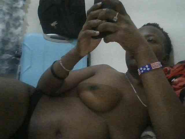 Blackdoll1 webcam