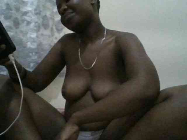 Blackdoll1 webcam