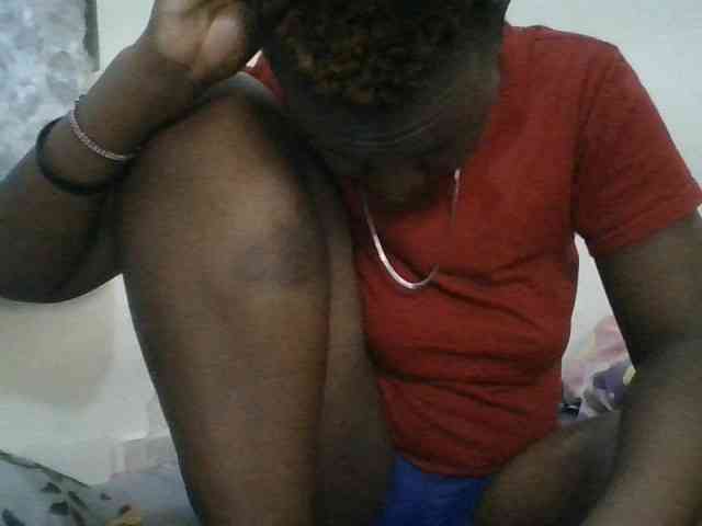 Blackdoll1 webcam