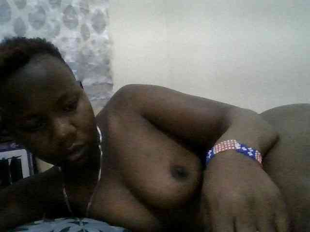 Blackdoll1 webcam