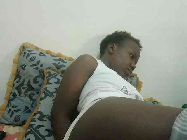 Blackdoll1 webcam