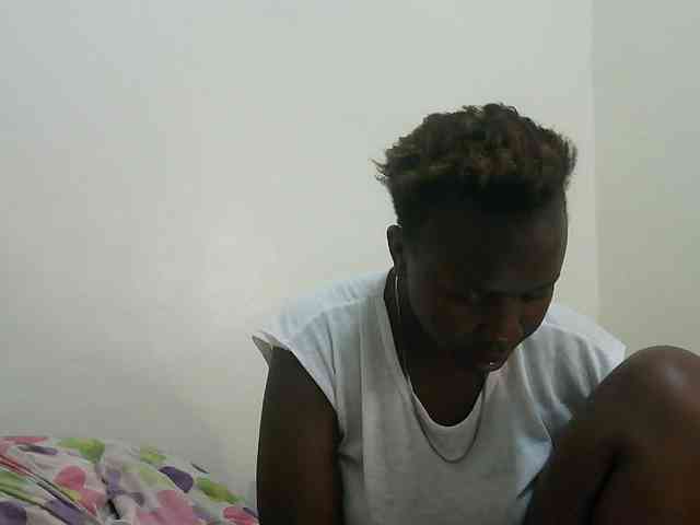 Blackdoll1 webcam
