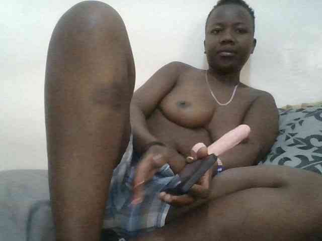 Blackdoll1 webcam