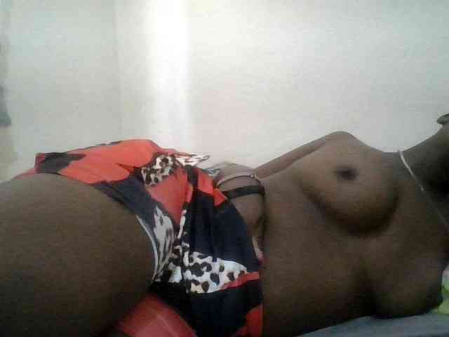Blackdoll1 webcam