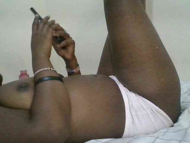 Blackdoll1 webcam