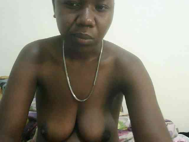 Blackdoll1 webcam