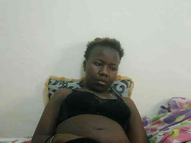 Blackdoll1 webcam