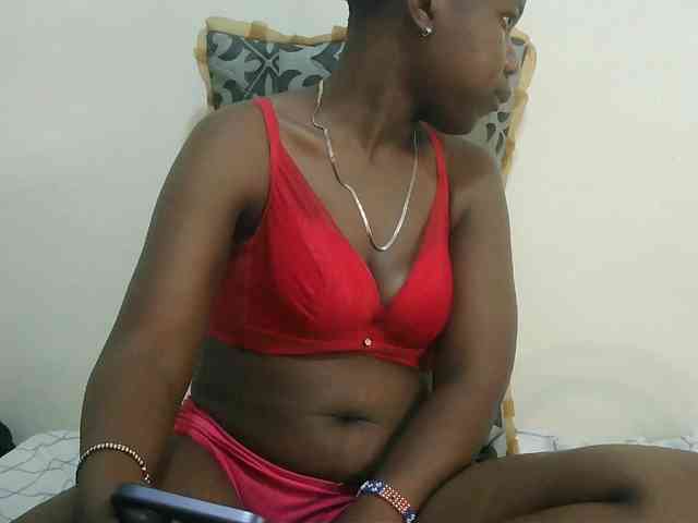 Blackdoll1 webcam