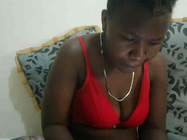 Blackdoll1 webcam
