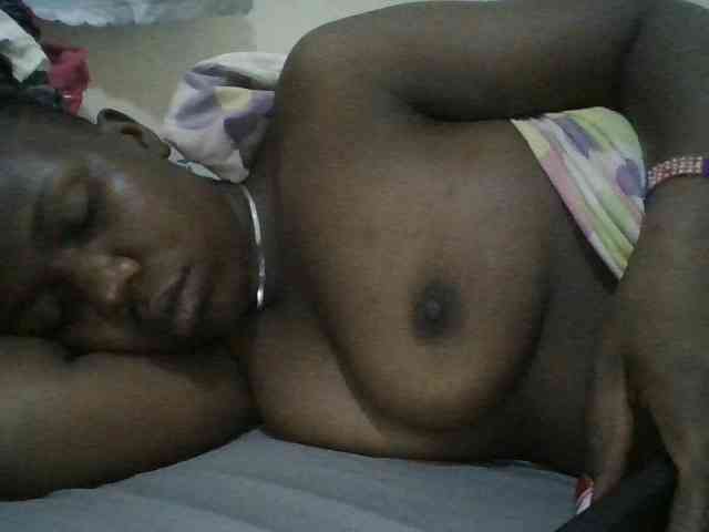 Blackdoll1 webcam