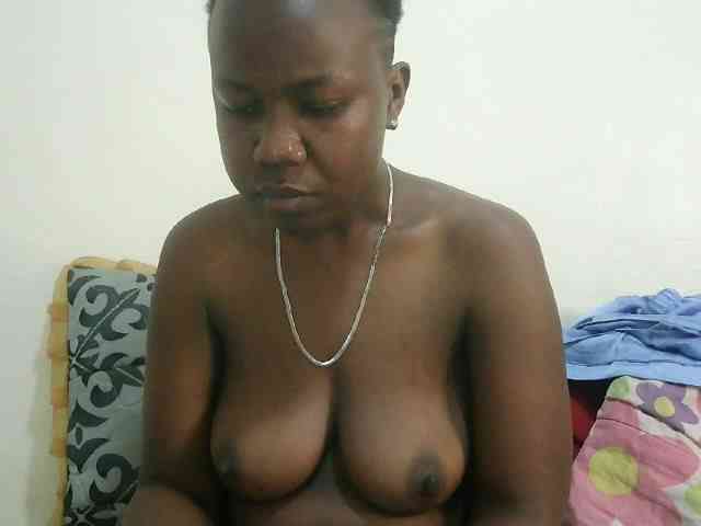 Blackdoll1 webcam