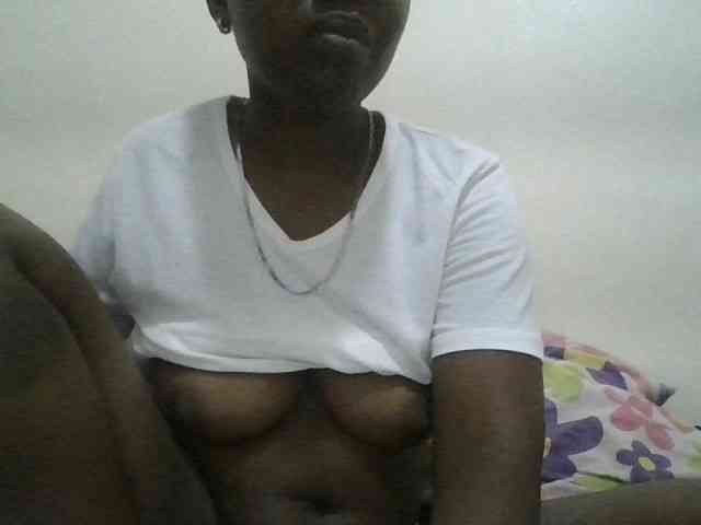 Blackdoll1 webcam