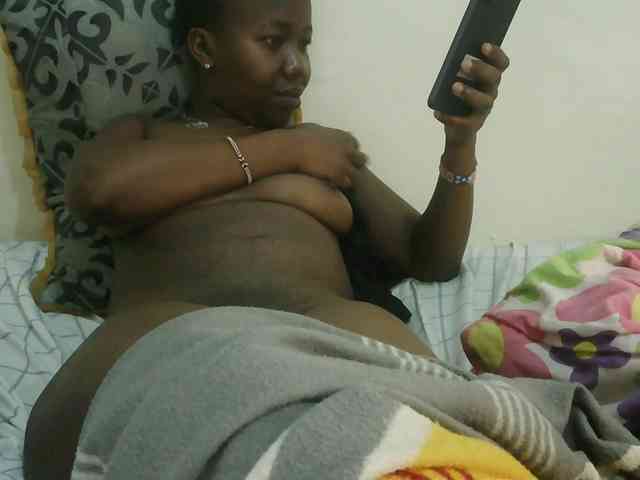 Blackdoll1 webcam