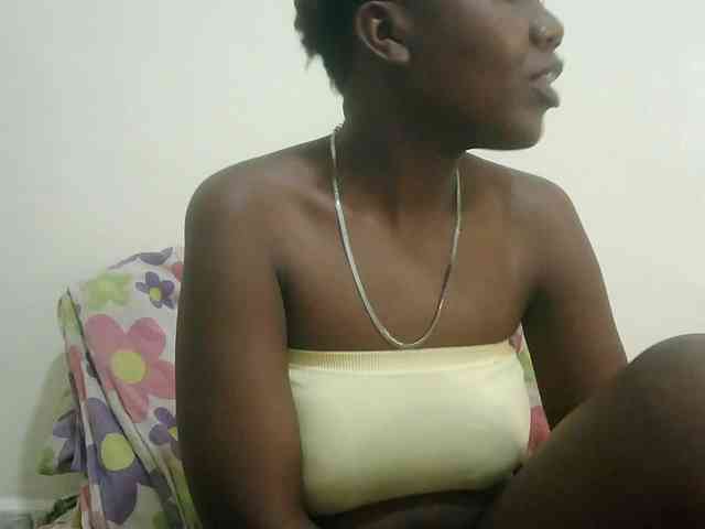 Blackdoll1 webcam