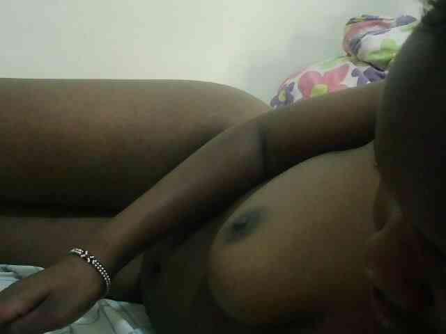 Blackdoll1 webcam
