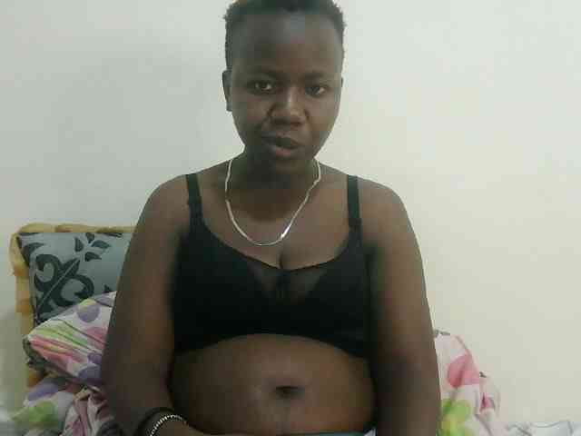 Blackdoll1 webcam