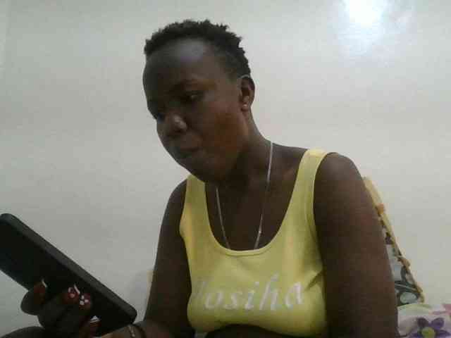 Blackdoll1 webcam