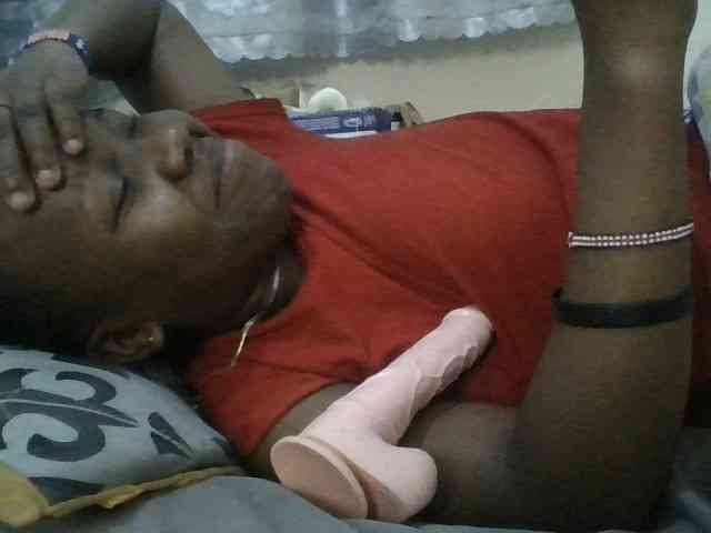 Blackdoll1 webcam