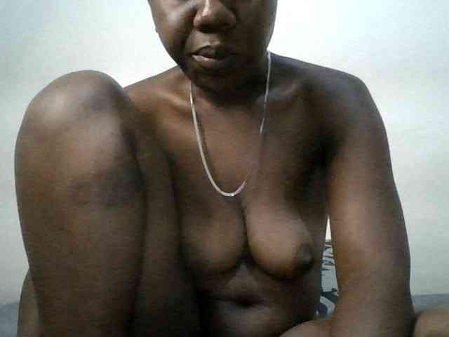 Blackdoll1 webcam