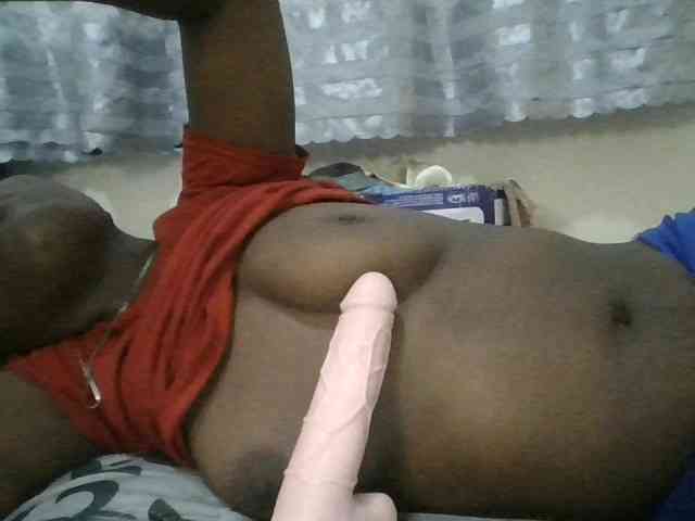 Blackdoll1 webcam