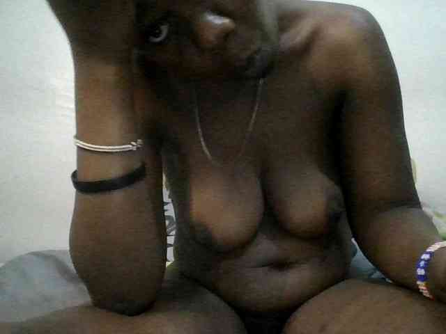Blackdoll1 webcam