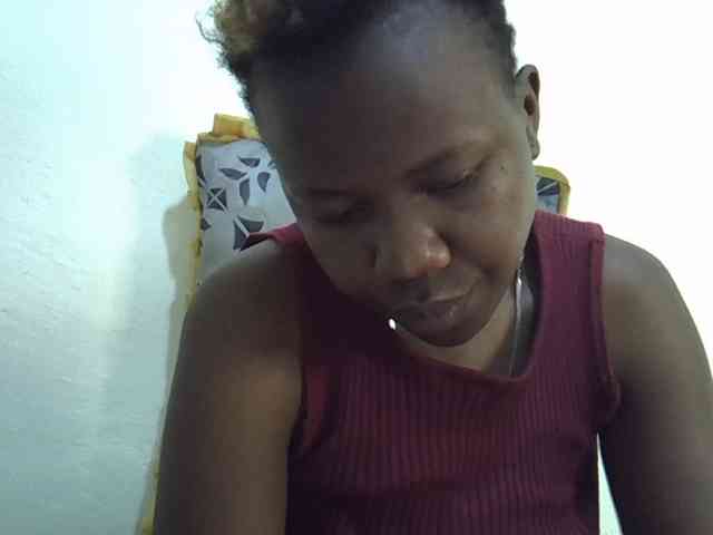 Blackdoll1 webcam