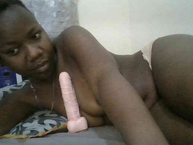 Blackdoll1 webcam