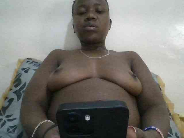 Blackdoll1 webcam