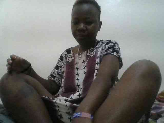 Blackdoll1 webcam