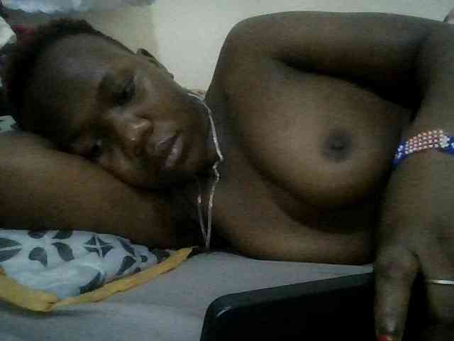 Blackdoll1 webcam