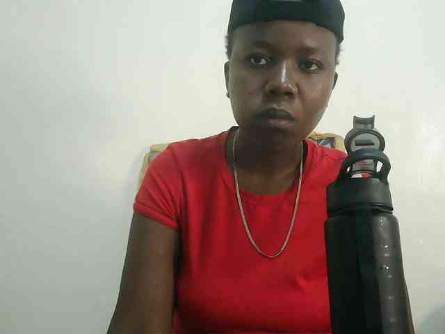 Blackdoll1 webcam