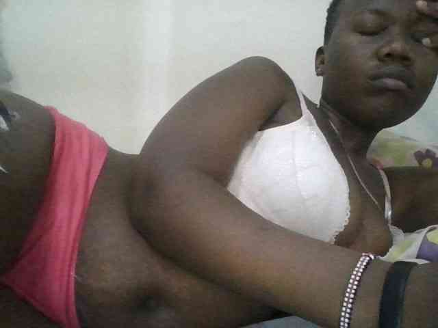 Blackdoll1 webcam