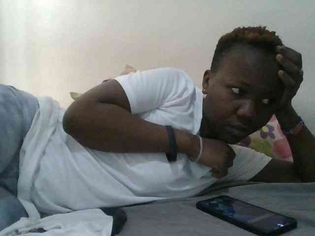 Blackdoll1 webcam