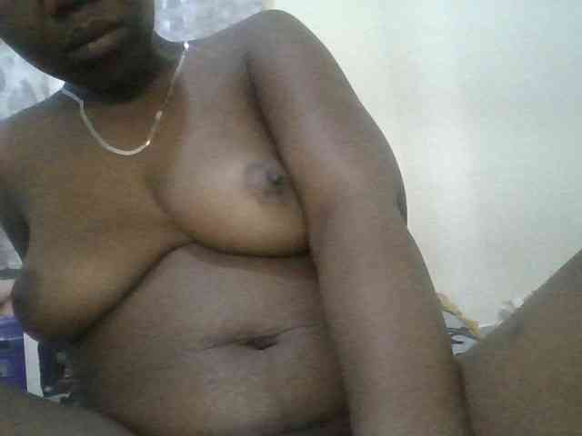 Blackdoll1 webcam